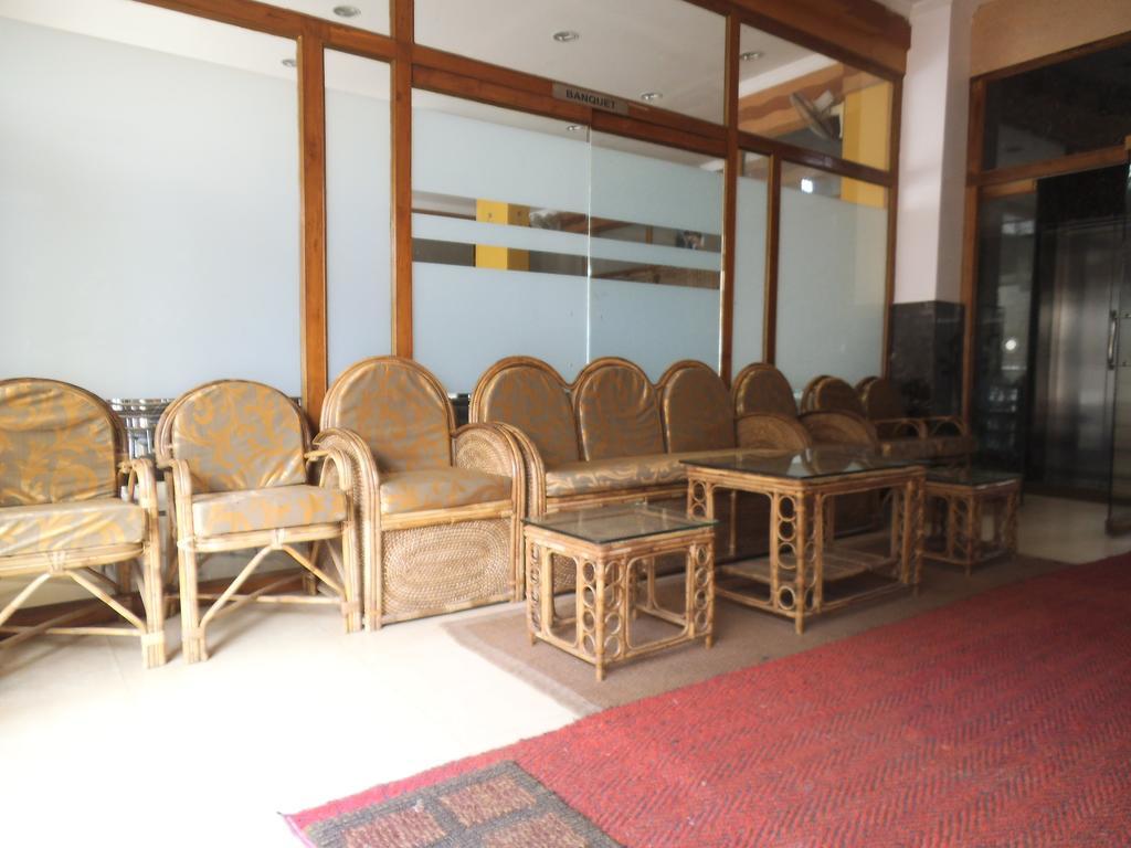 City Centre Hotell Agartala Eksteriør bilde